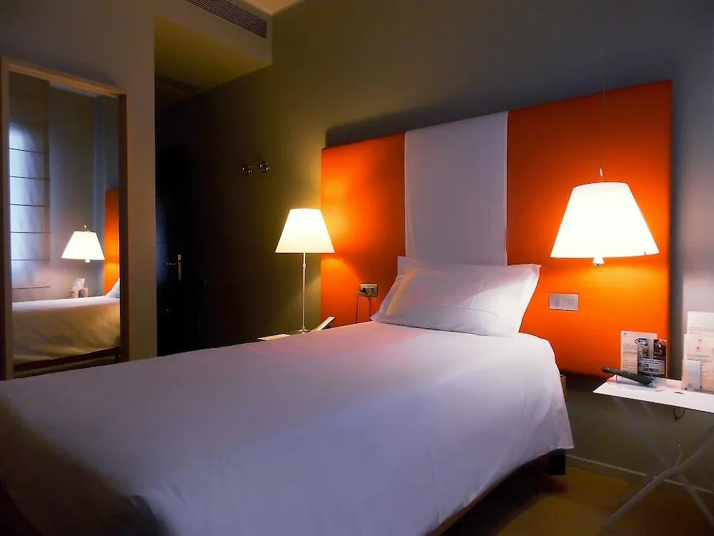 Hotel Casa Poli Mantova 4*,